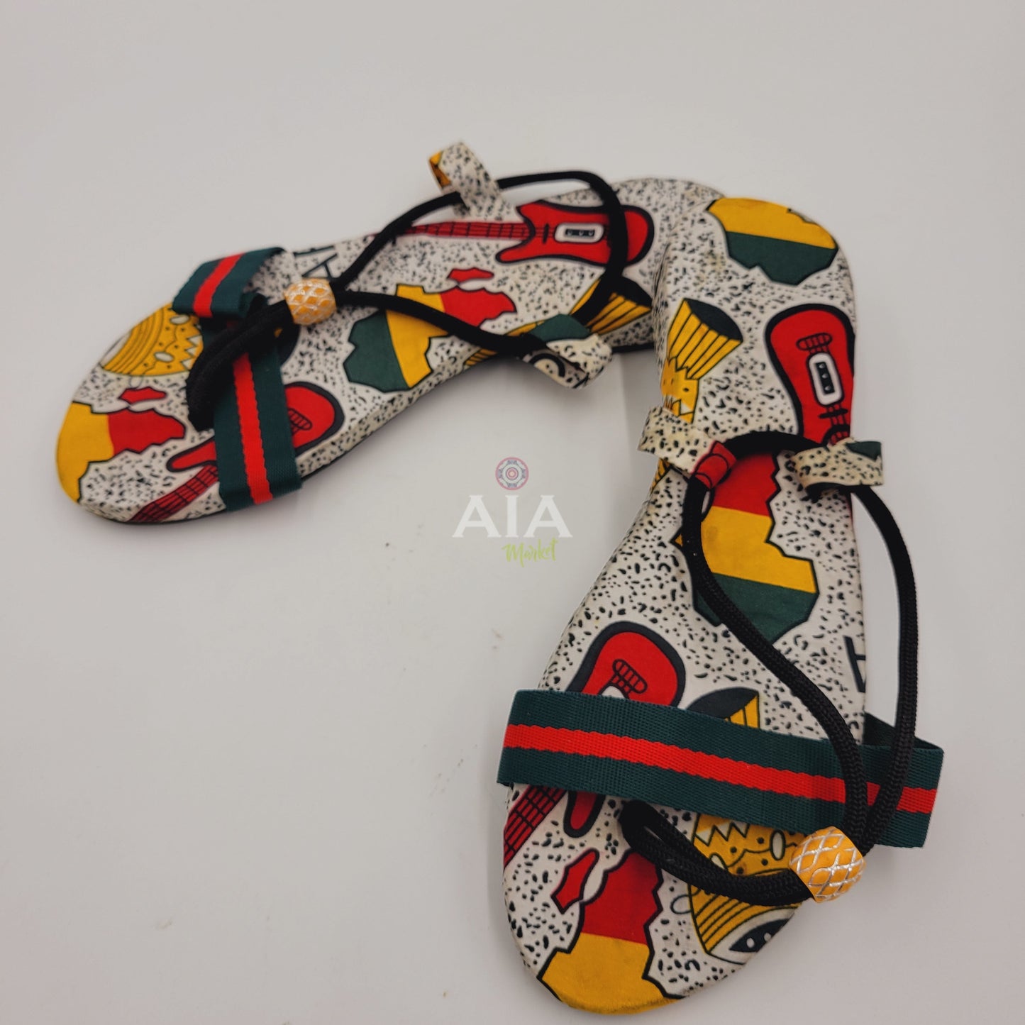 Sandalettes fleuries Afrique